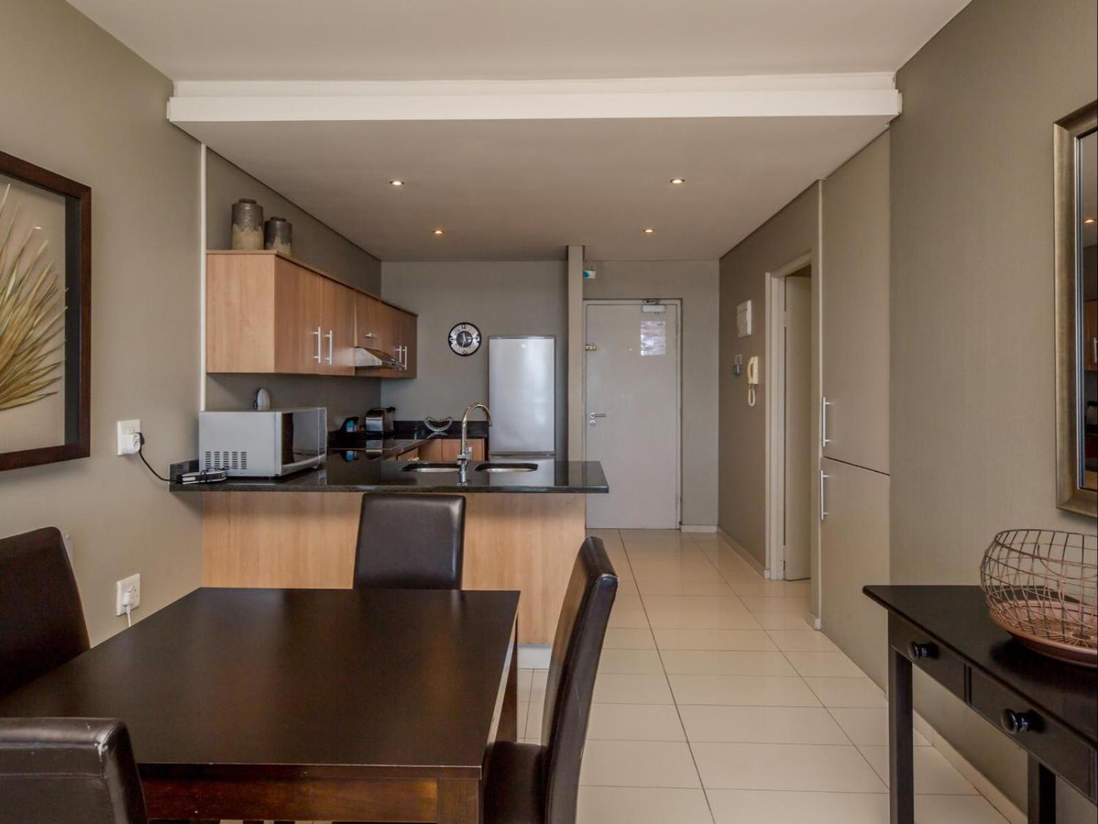Infinity Self Catering Apartments Bloubergstrand Exterior foto